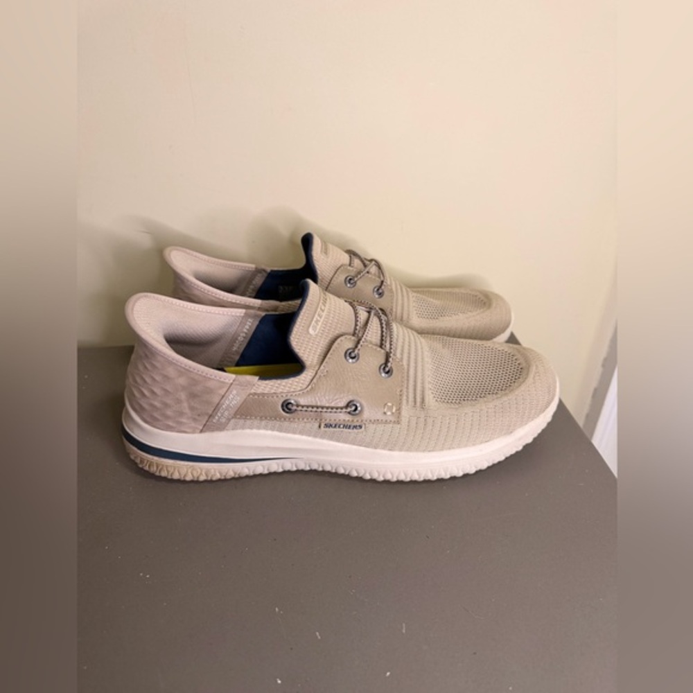 Mens Skechers Deleon 3.0 Washable Slip In Shoes